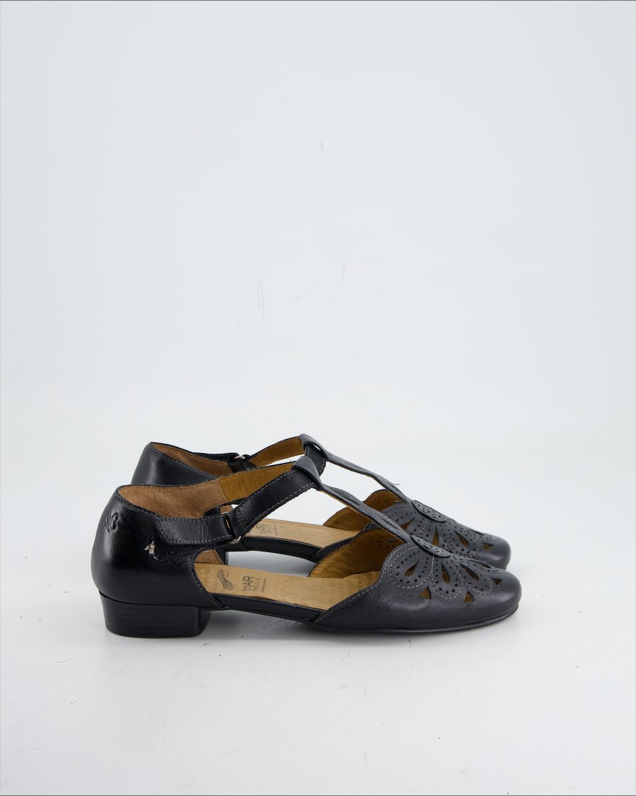 Caprice Flats Leather Black Eu 37