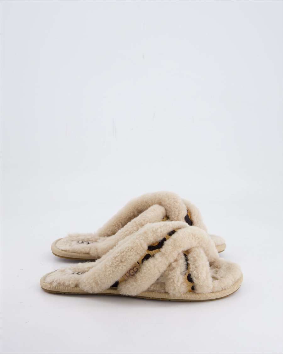 UGG Sandals Wool Beige Eu 37