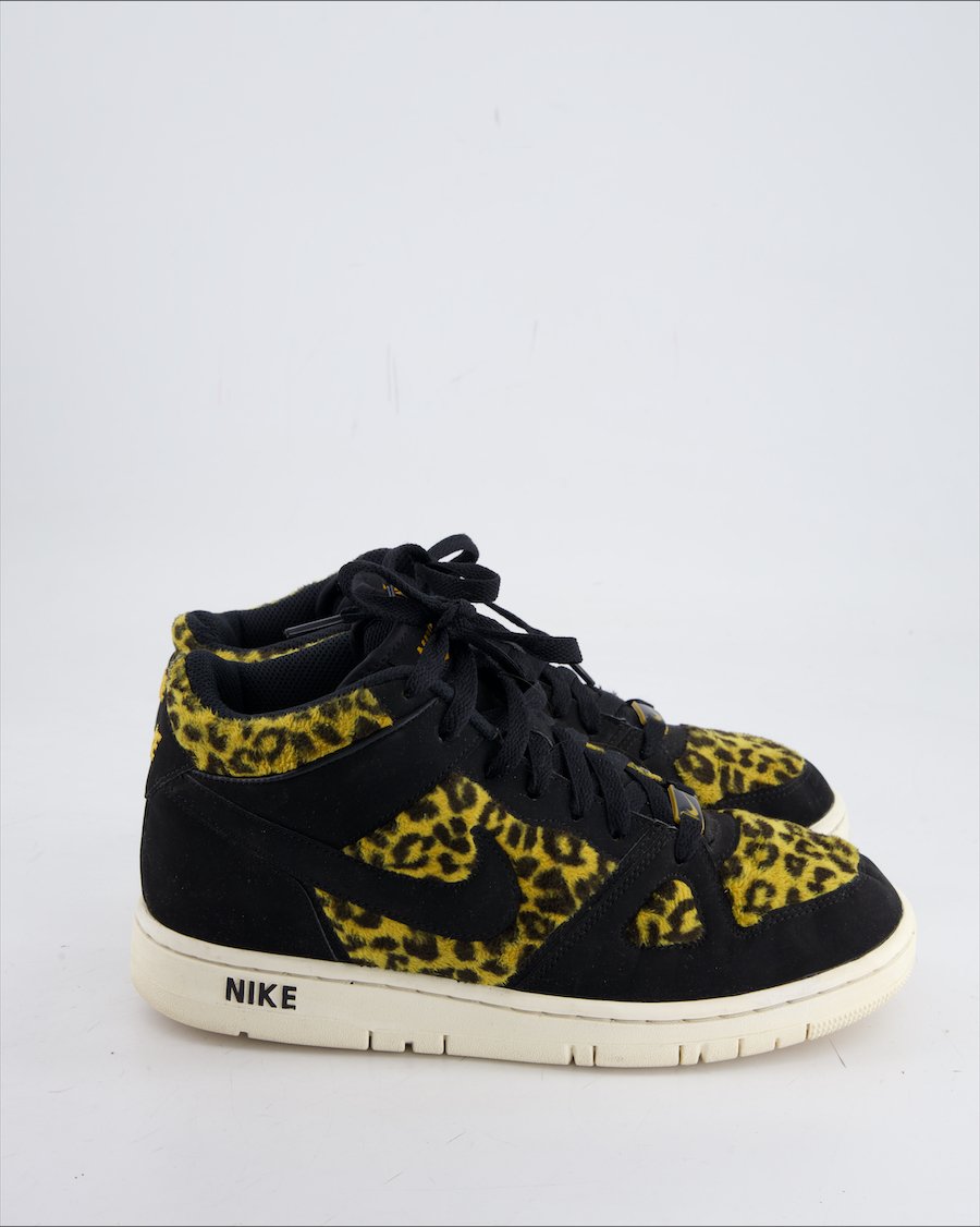 Nike Air Prize 2 Trainers Suede Black EU 40