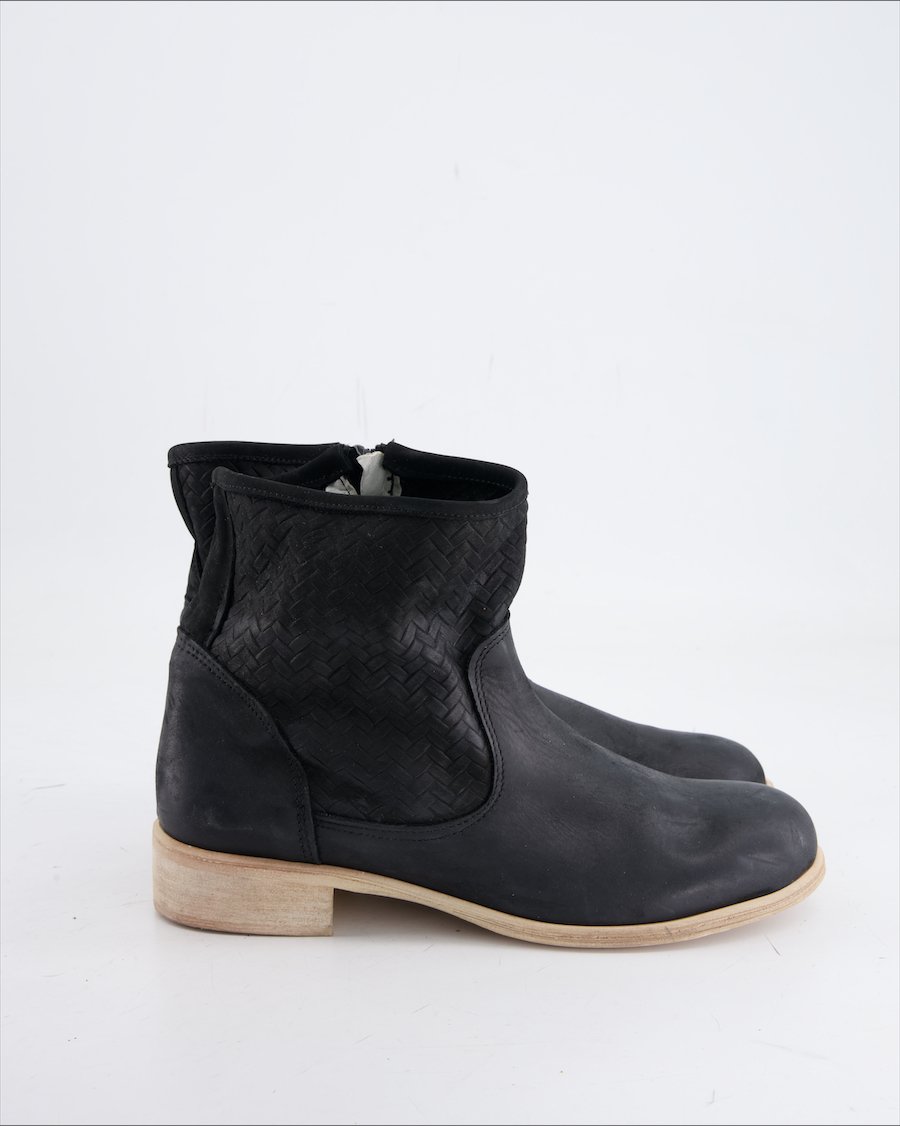 Vivian Ankle Boot Leather Black Eu 38