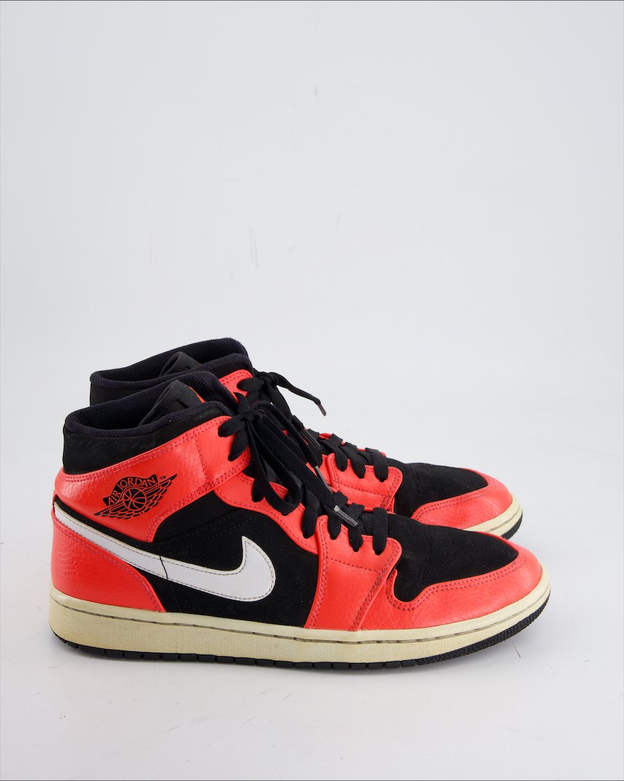 Jordan 1  Trainers Leather Black Eu 43