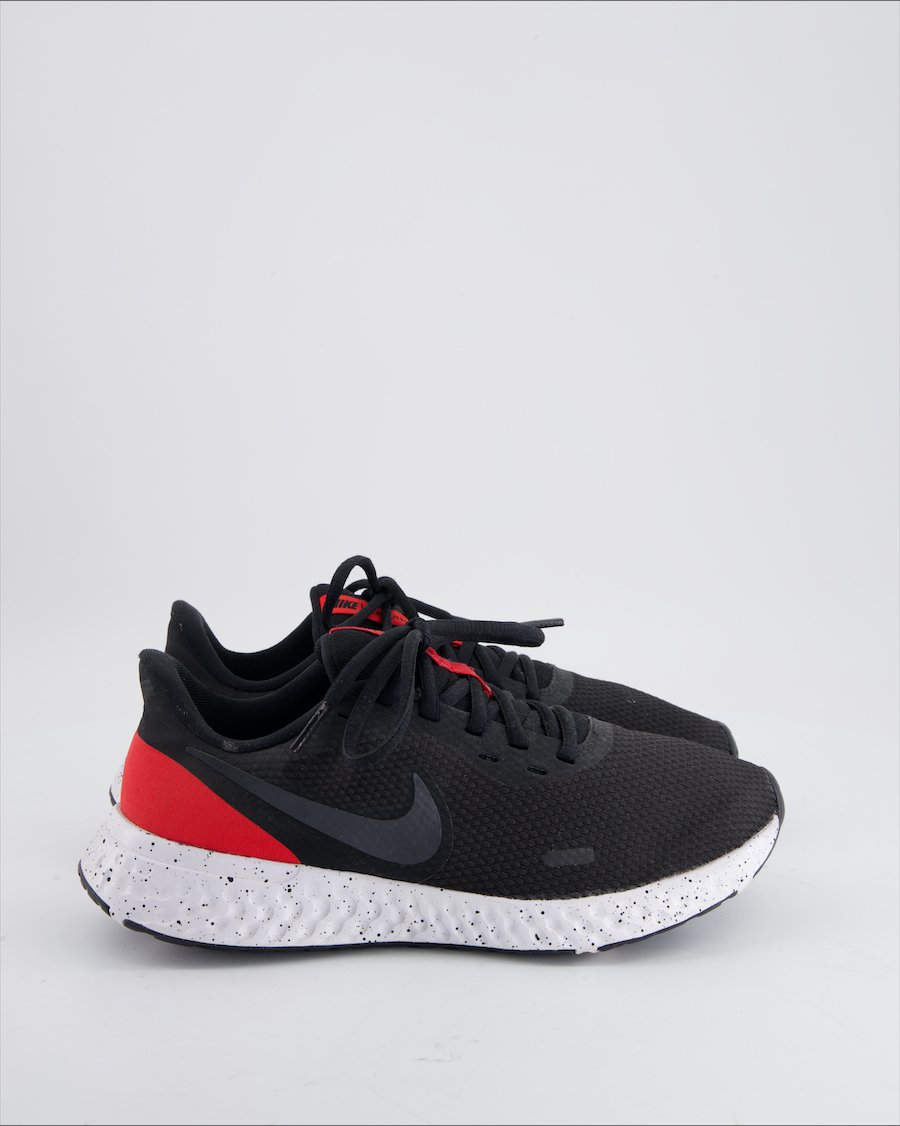 Nike Revolution 5 Trainers Cloth Black EU 39