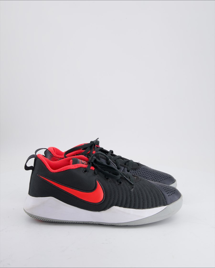 Nike Scarpe indoor Team Hustle Quick 2  Trainers Leather Black Eu 39