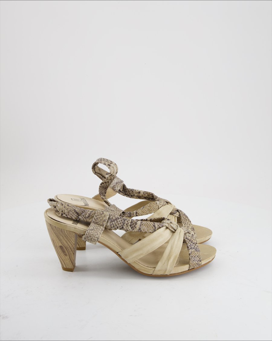 Madeleine Heels Leather Beige Eu 41