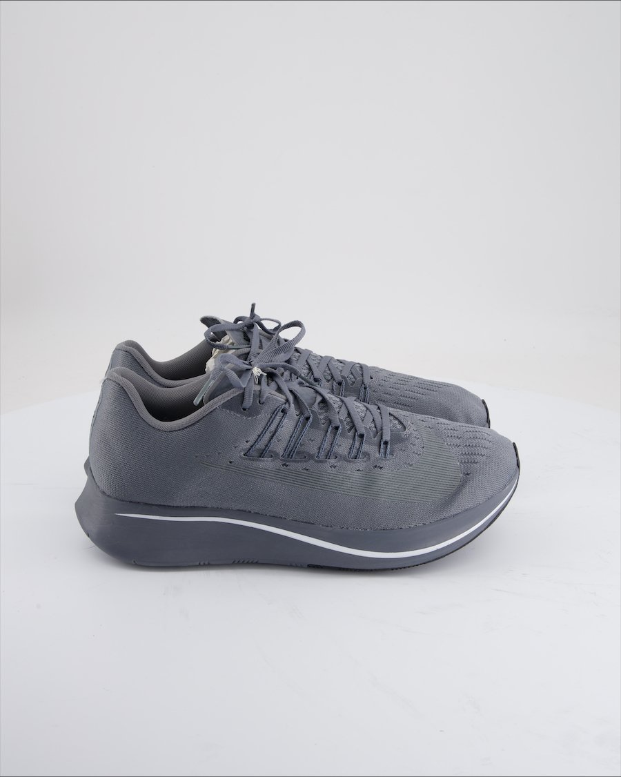 Nike Performance Trainers Cloth Grey EU 43