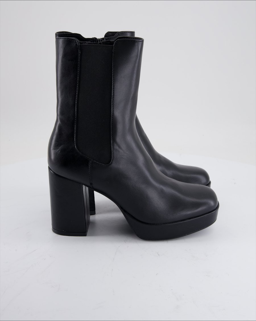 Catwalk Ankle Boots Leather Black EU 38