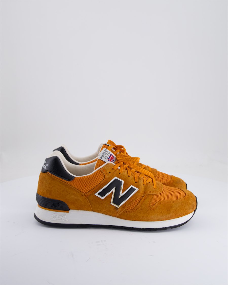 New Balance 670 Trainers Suede Orange EU 44