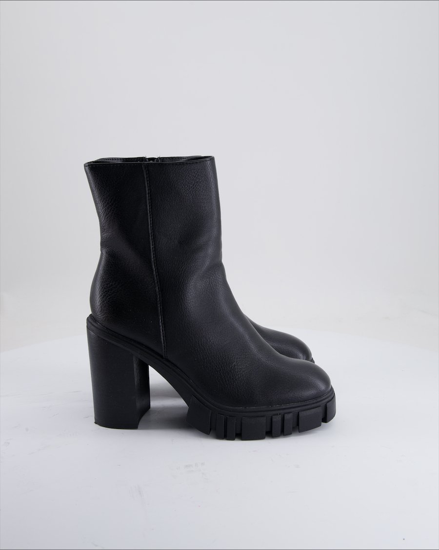 Catwalk Ankle Boots Leather Black EU 38