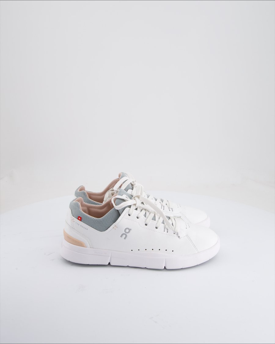 ON Trainers Leather White Eu 40