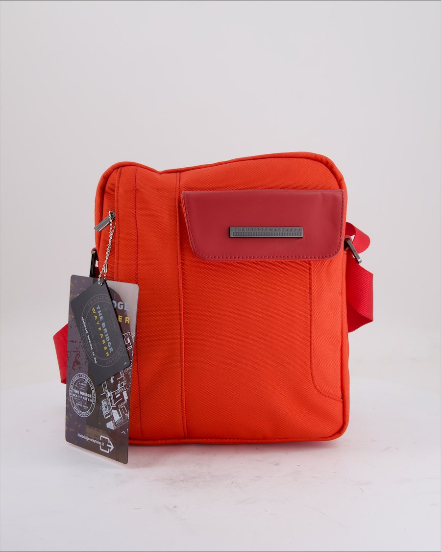 The Bridge Wayfarer Crossbody Bag Cloth Red