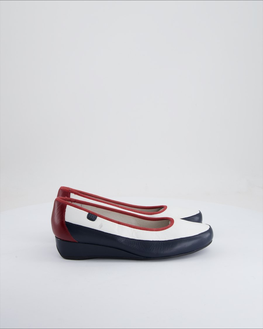 Medicus Ballet flats Leather White Eu 39