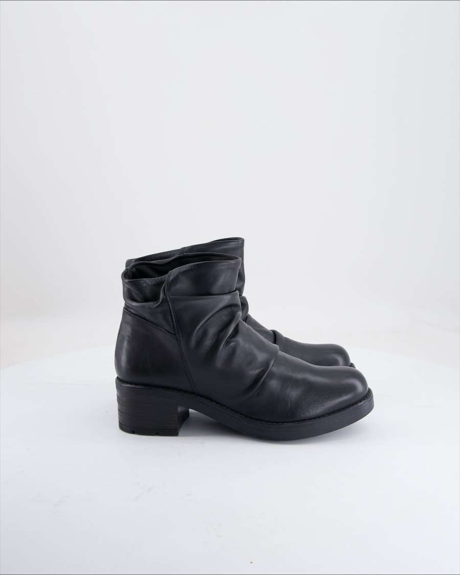 Lace-Up  Ankle boots Leather Black Eu 39