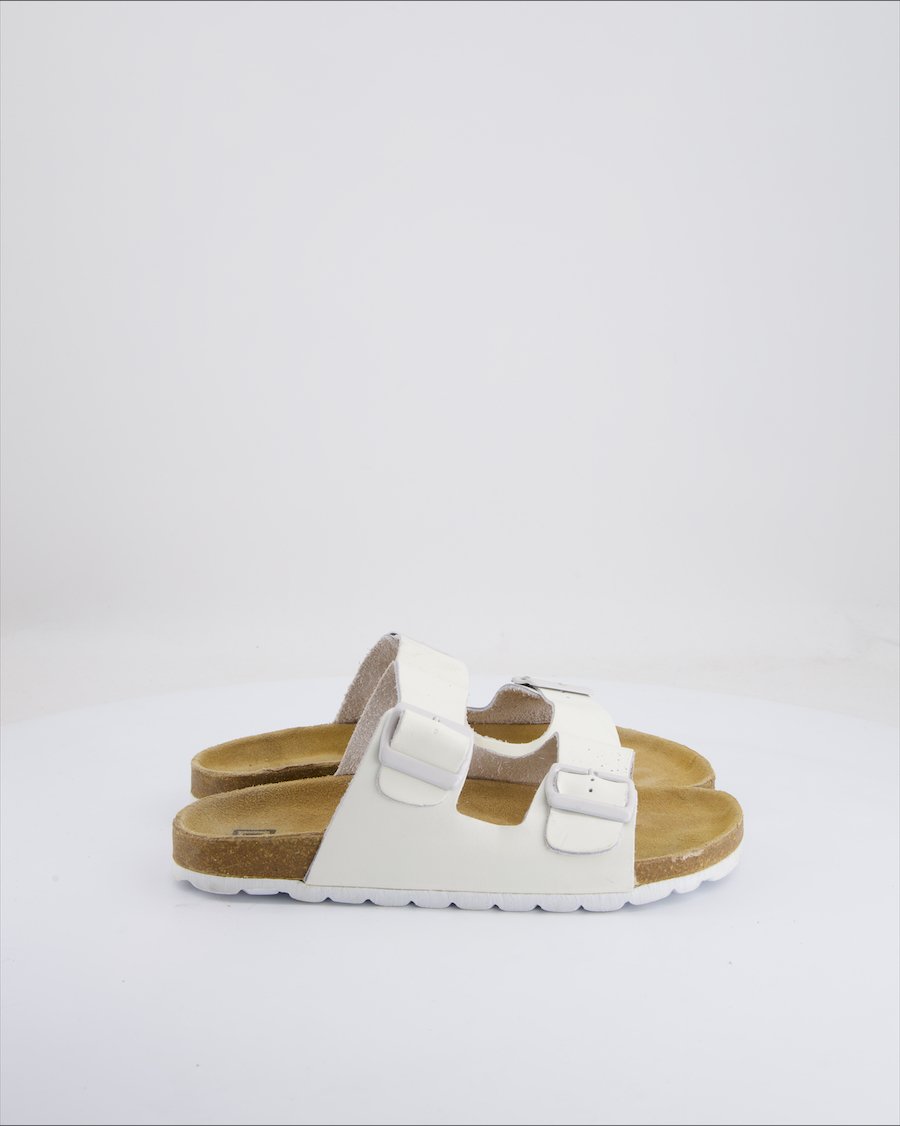 Unbranded Sandals Polyurethane White Eu 40