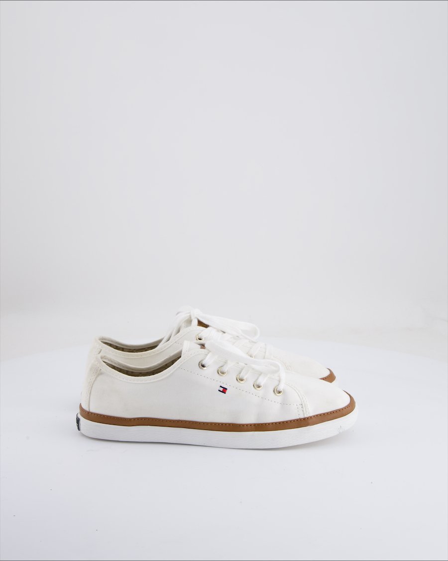 Tommy Hilfiger Trainers Cloth White Eu 38