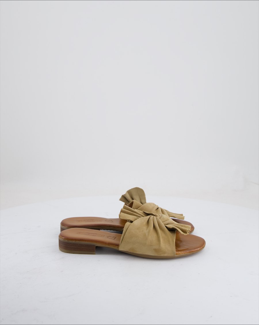 5Th Avenue Sandals Suede Ecru Eu 37