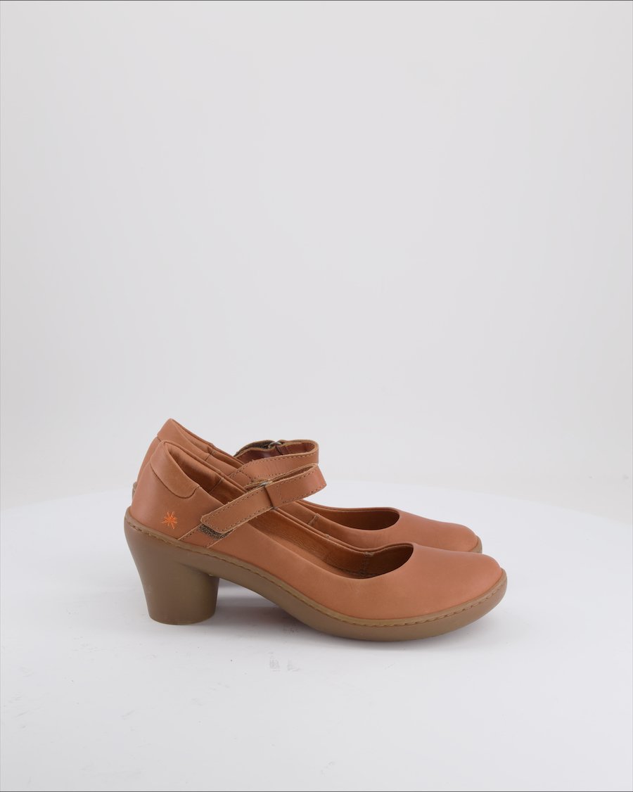 Art Heels Leather Camel EU 38