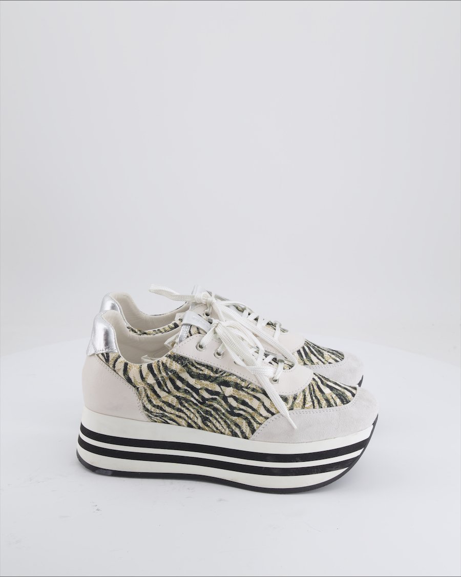 Frau Trainers Suede White EU 38