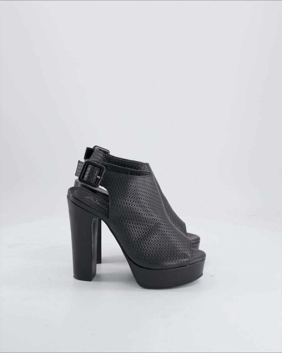 Alesya Sandals Leather Black EU 36