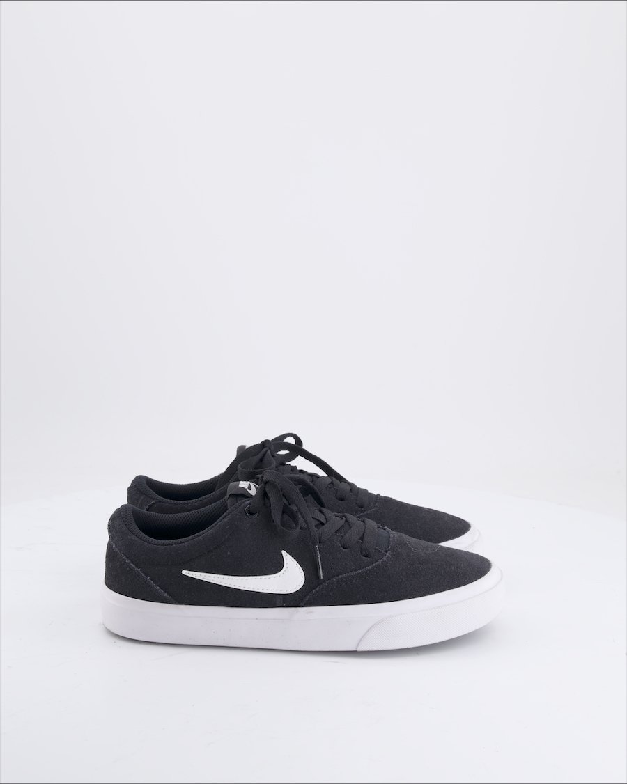 Nike SB Trainers Suede Black EU 38