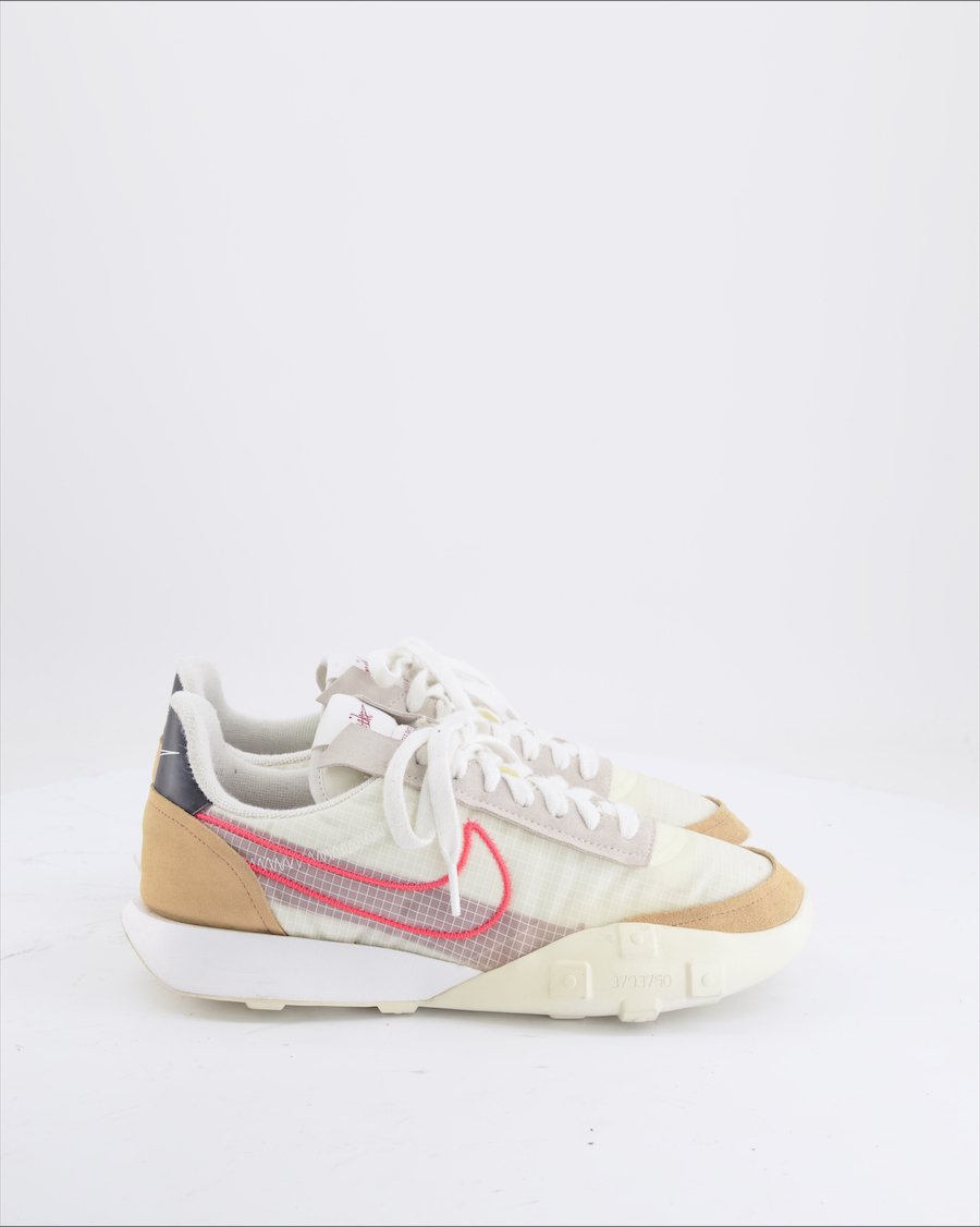 Nike Waffle Racer 2X Trainers Suede Beige EU 39.5
