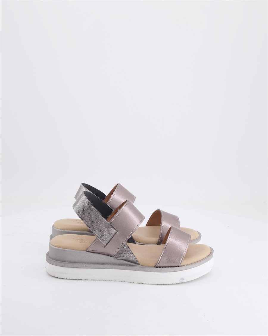 P Soft Sandals Leather Silver EU 37