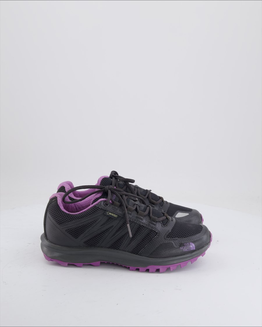 The North Face Trainers Leather Black EU 38