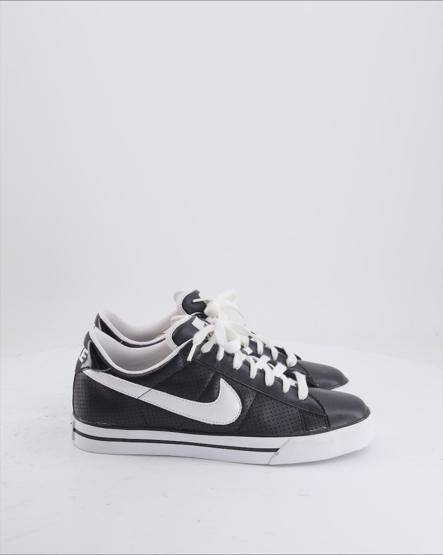 Nike Trainers Leather Black EU 40.5