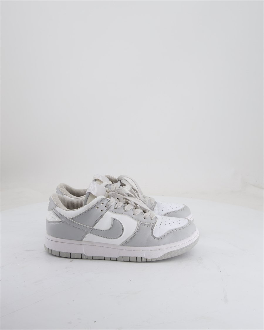 Nike Dunk Trainers Leather Grey Eu 38