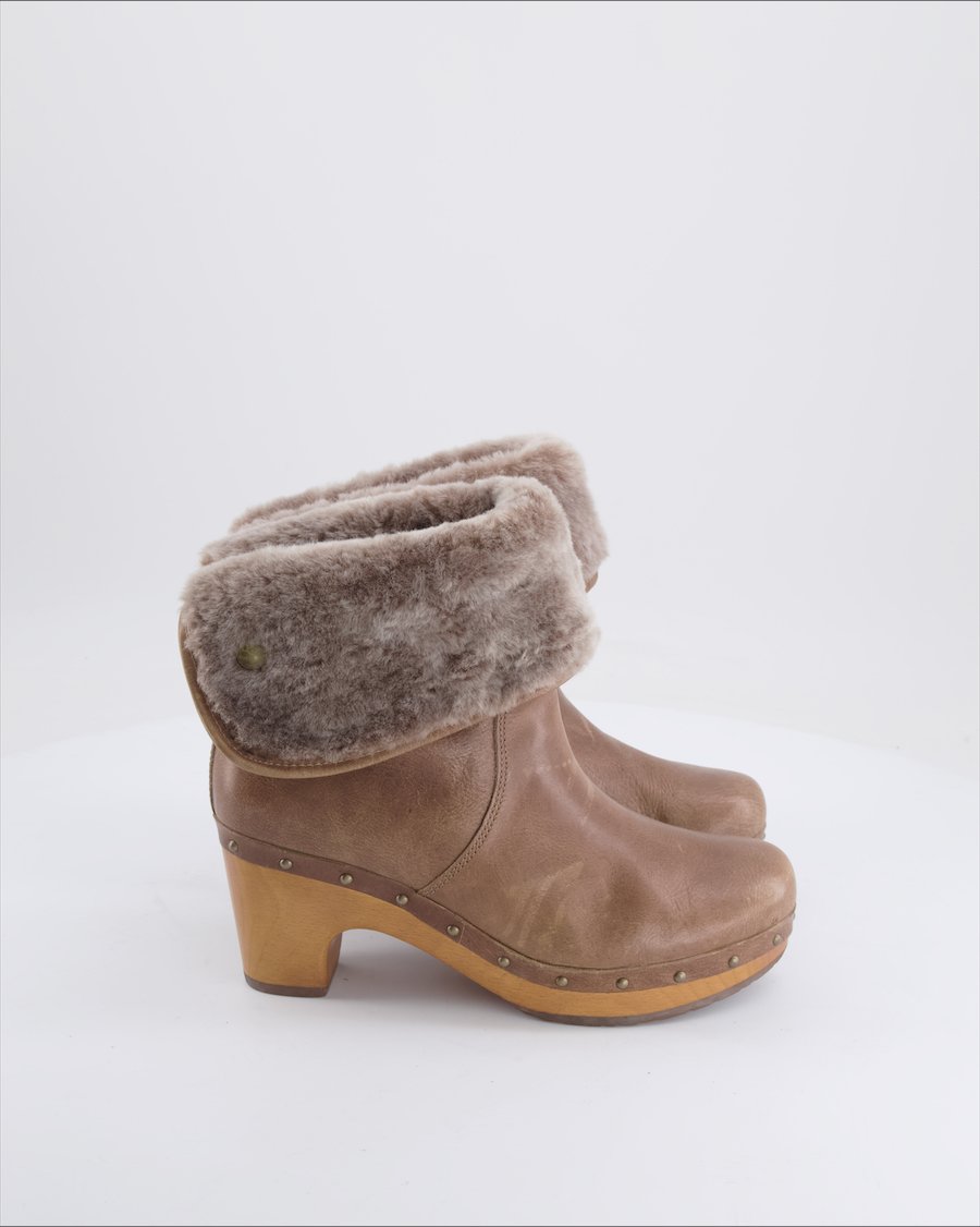 Ugg Ankle boots Leather Brown 38 EU