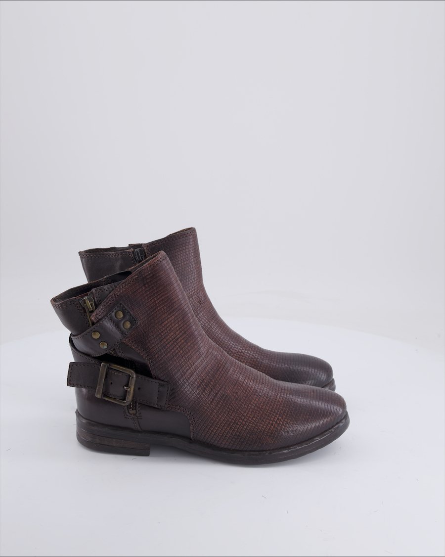 Clarks Ankle boots Leather Brown 38 EU