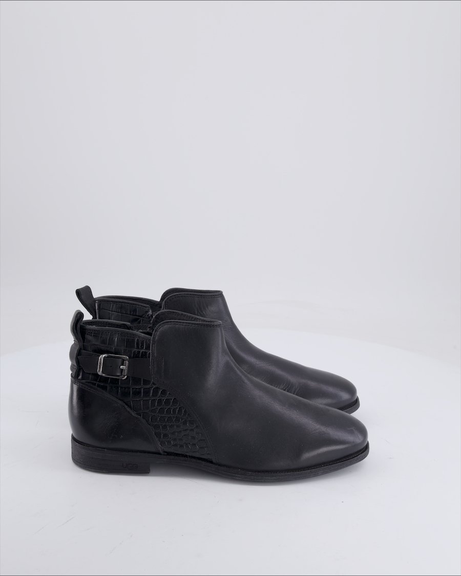 Ugg Ankle boots Leather Black 39 EU