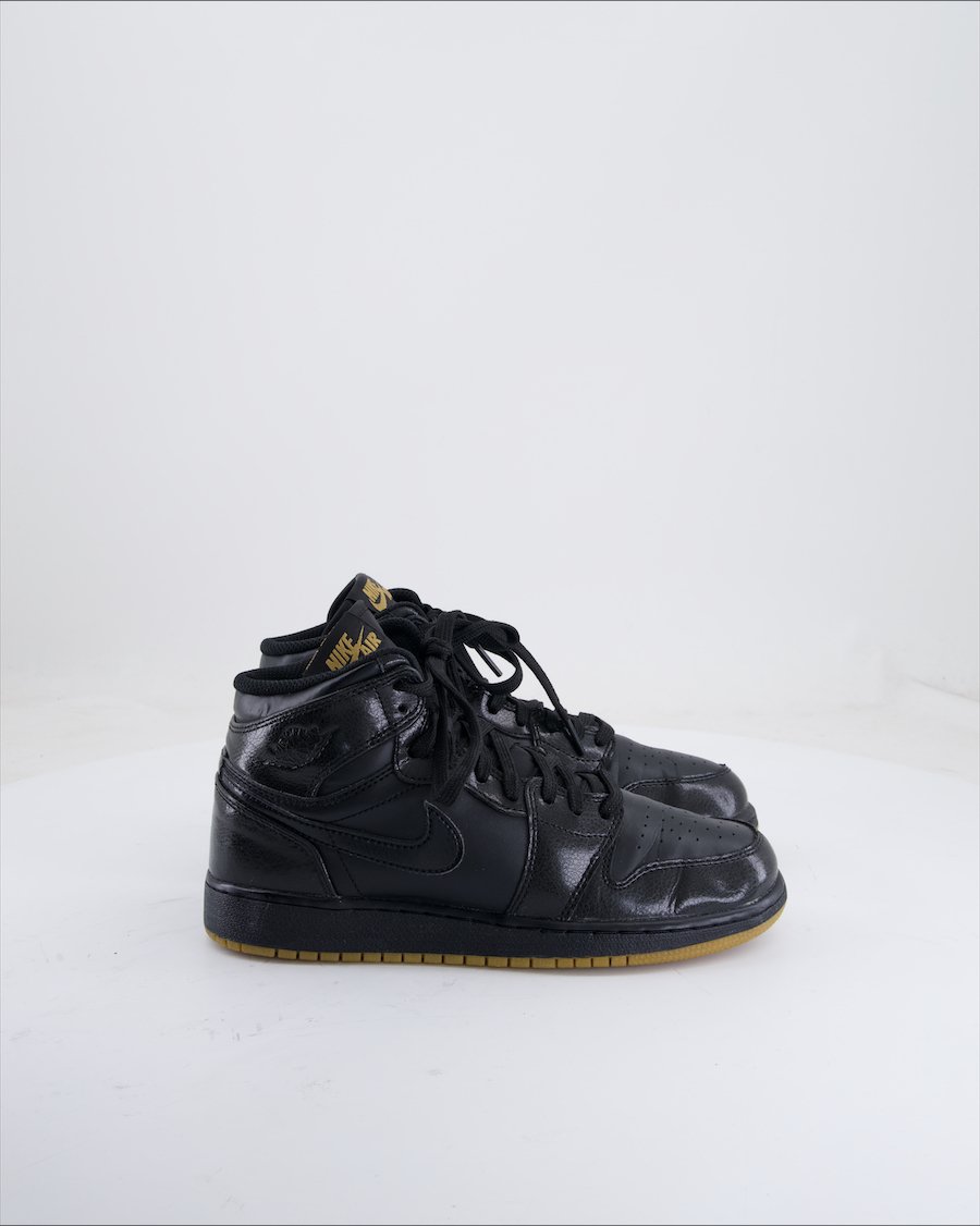 Nike Trainers Leather Black 38,5 EU