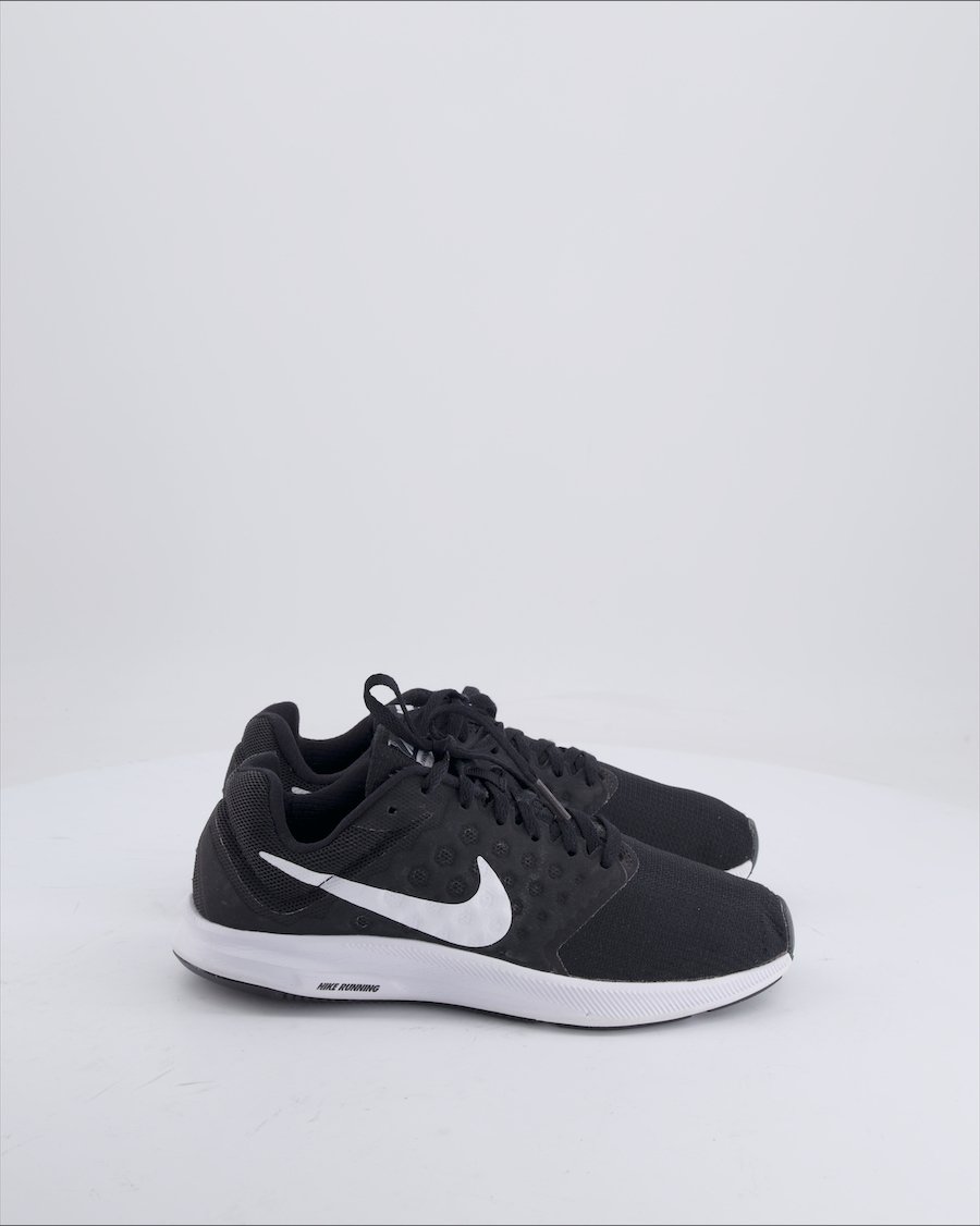 Nike Shoes Cloth Black 37,5 EU