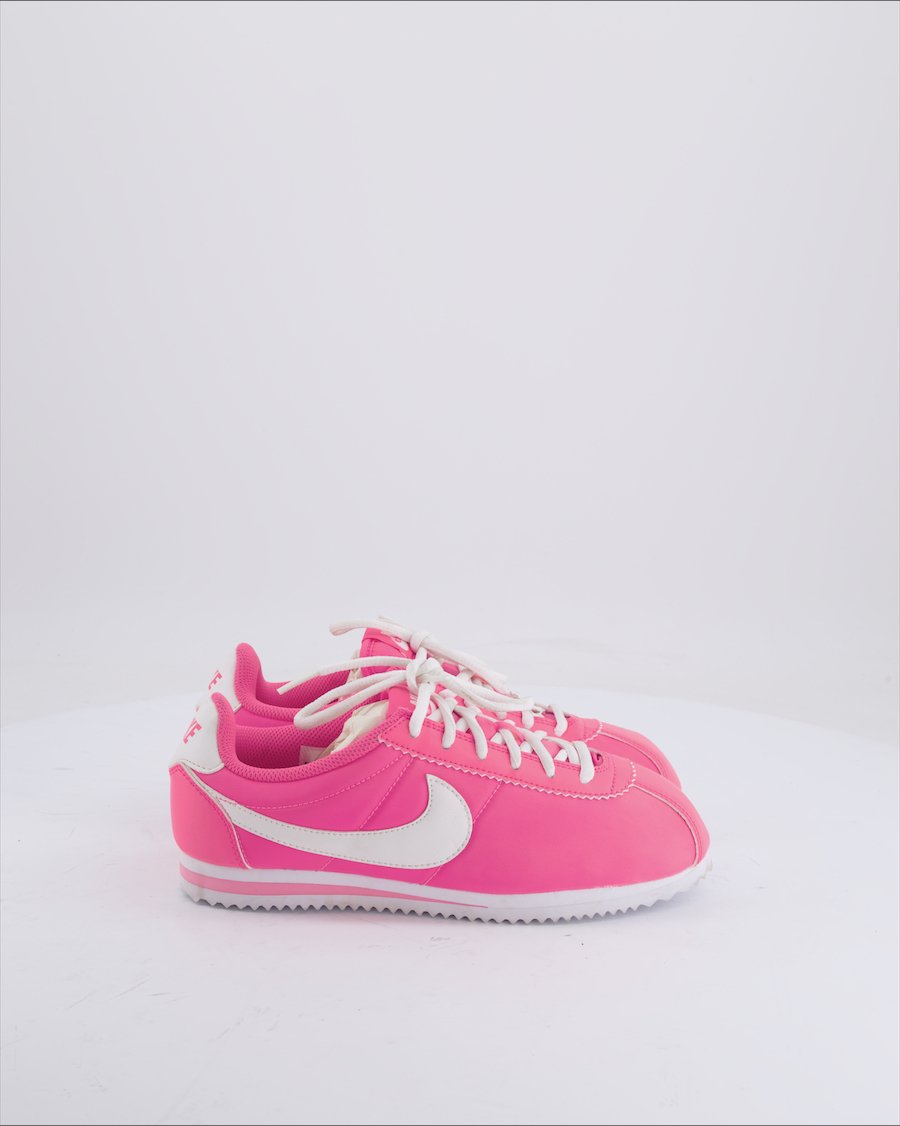 Nike Cortez Trainers Cloth Pink 37 EU