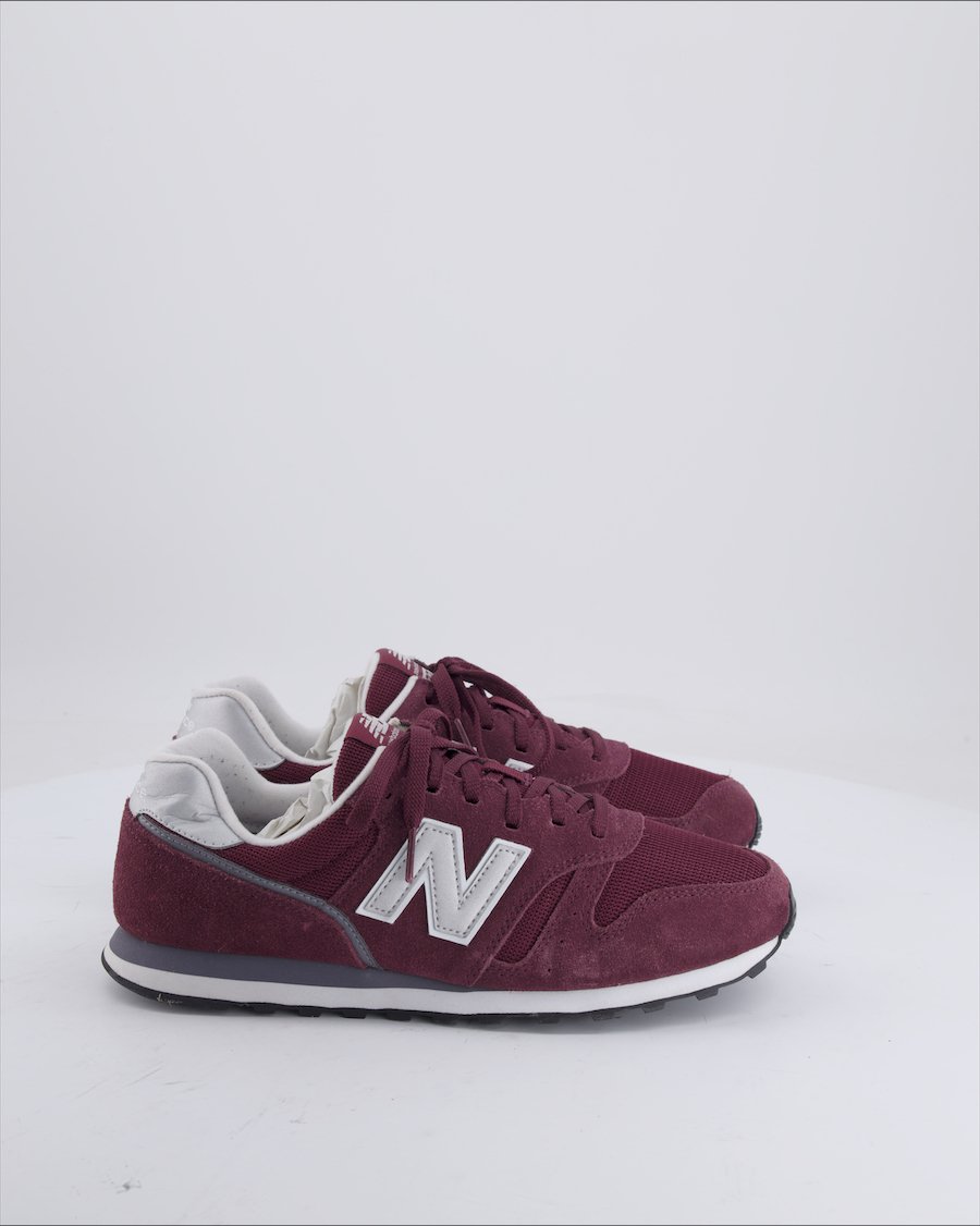 New Balance 373 Trainers Cloth Burgundy 42 EU