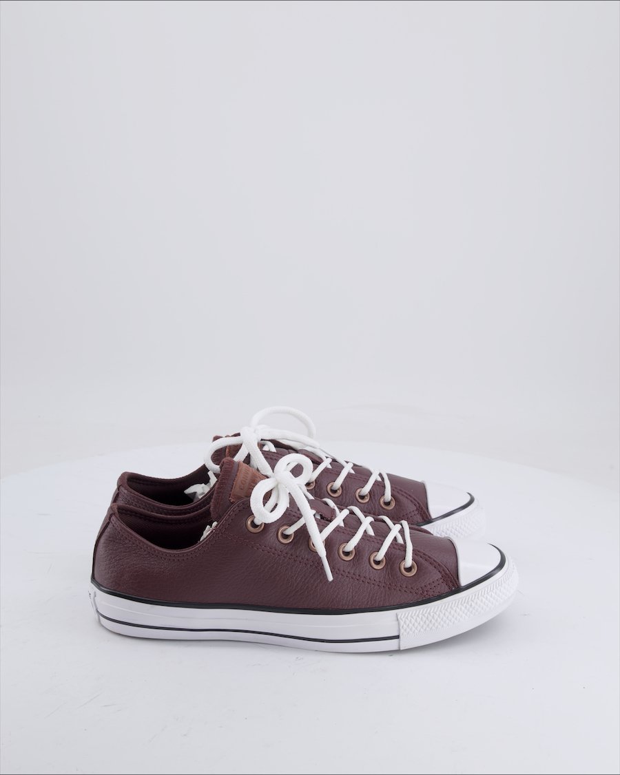 Converse Trainers Leather Burgundy 40 EU