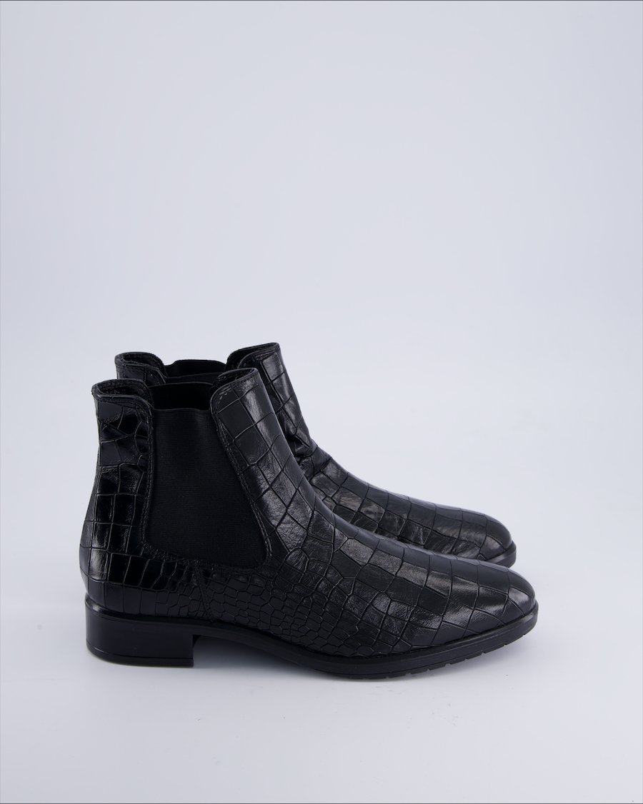 Unbranded Ankle boots Leather Black 40 EU