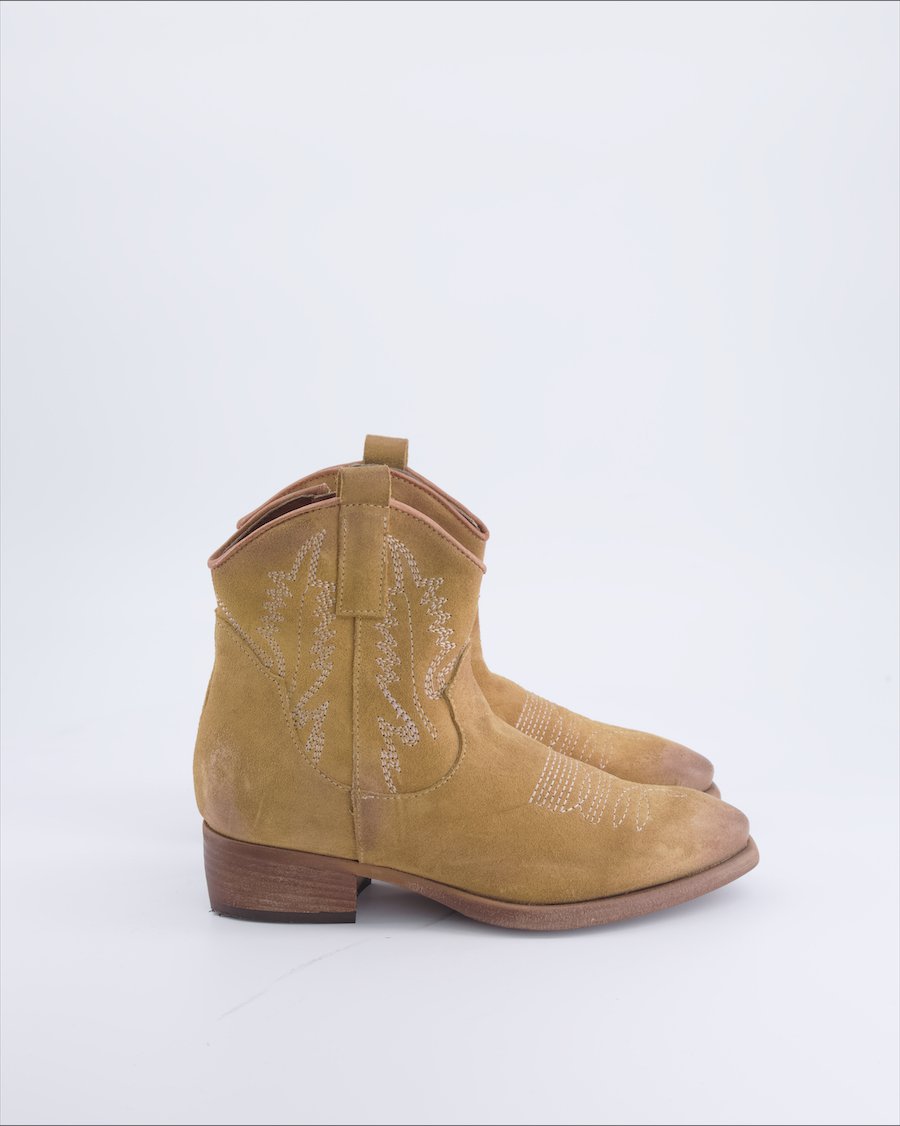 Unbranded Ankle boots Suede Camel 36 EU