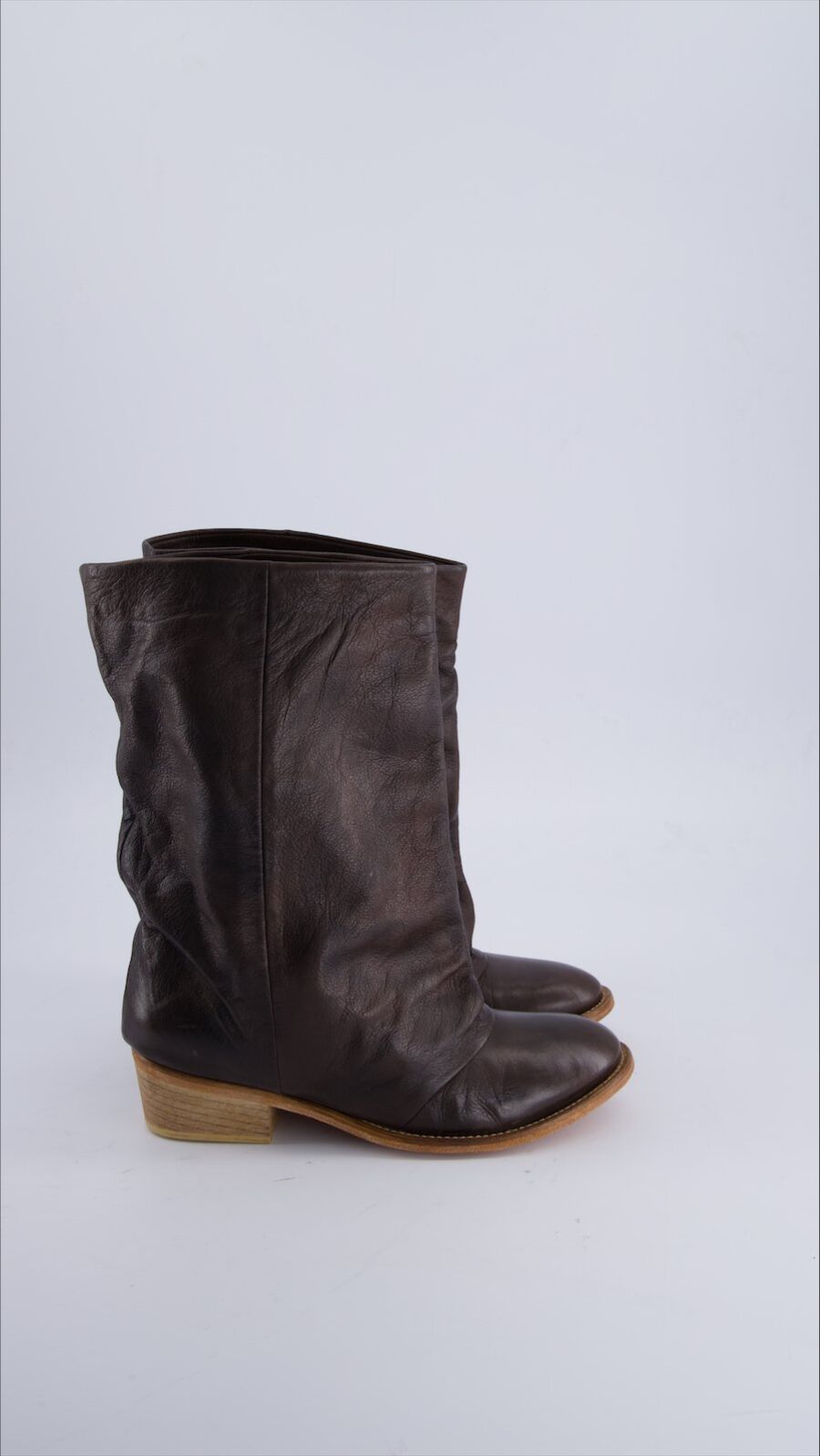 Unbranded Ankle boots Leather Brown 36 EU