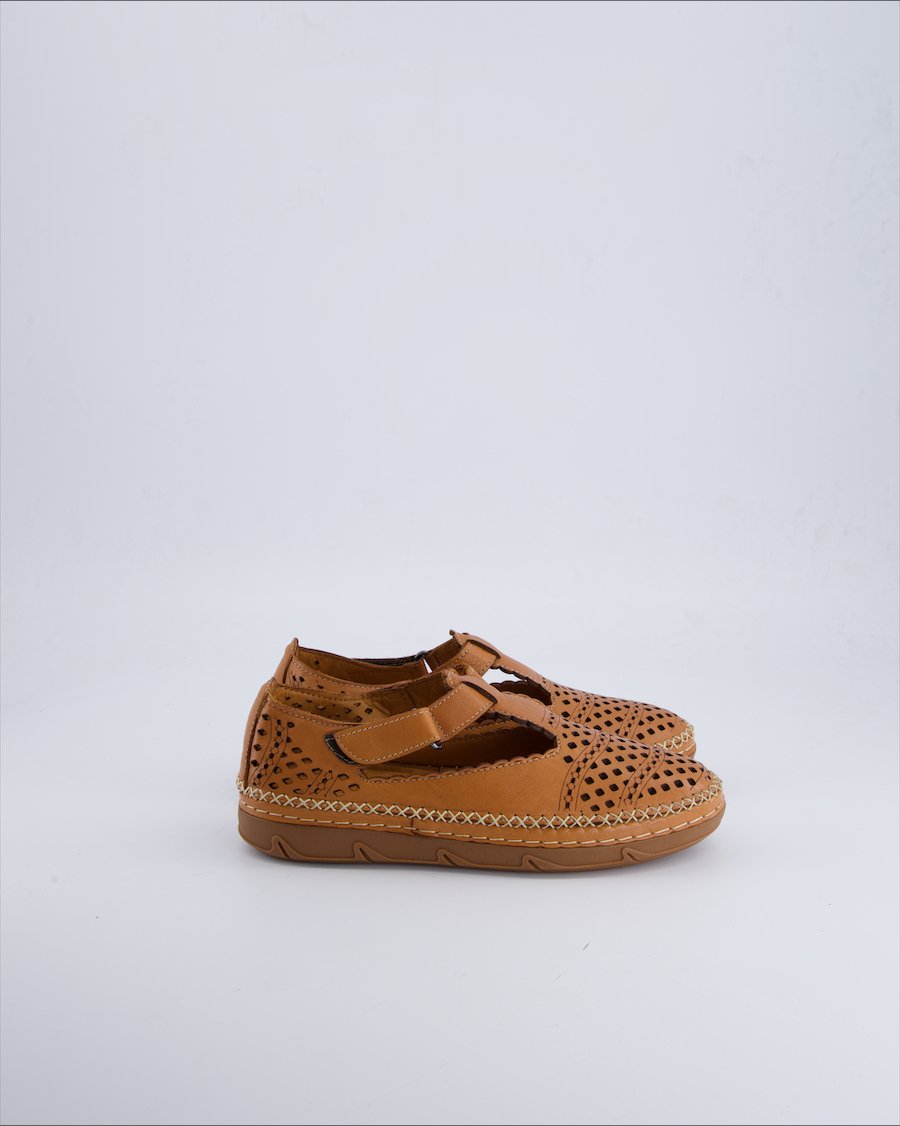 Elena Eden Shoes Leather Beige 37 EU