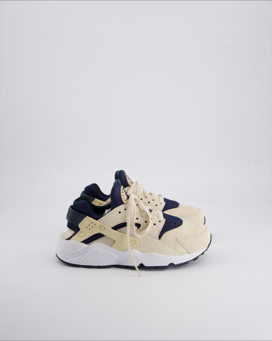 Nike Trainers Huarache Leather Beige 38 EU