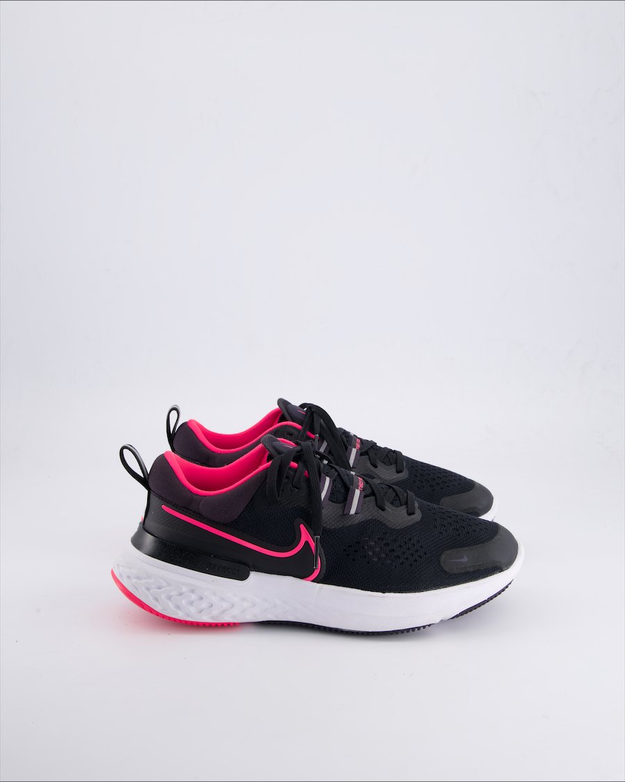 Nike Trainers Cloth Black 38,5 EU