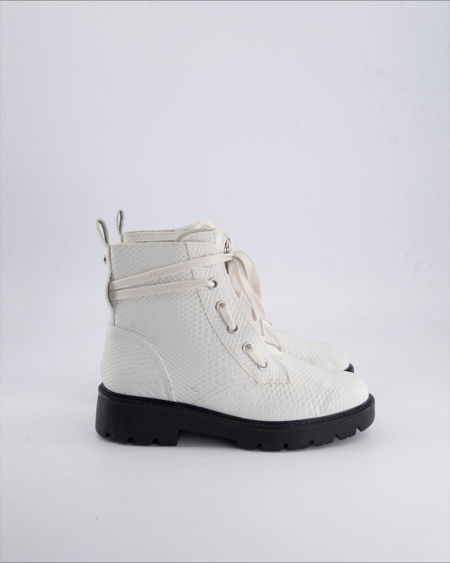 Ugg Ankle boots Leather White 39 EU