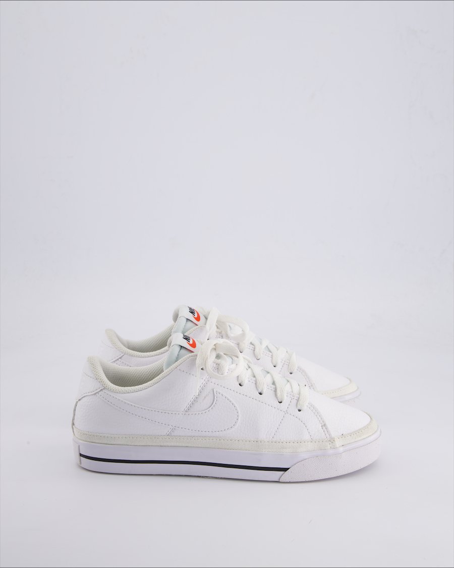 Nike Trainers Leather White 37,5 EU