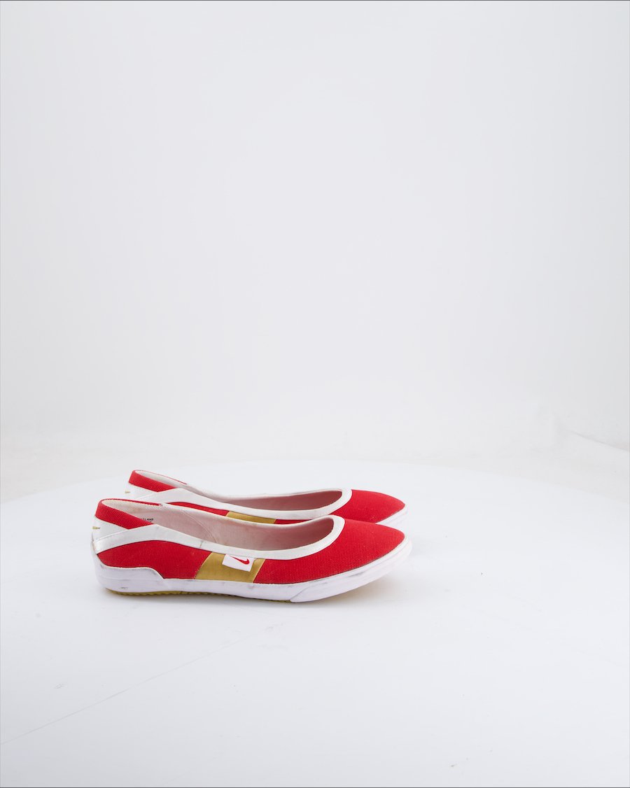 NIKE Ballet flats Cloth Red Eu 36