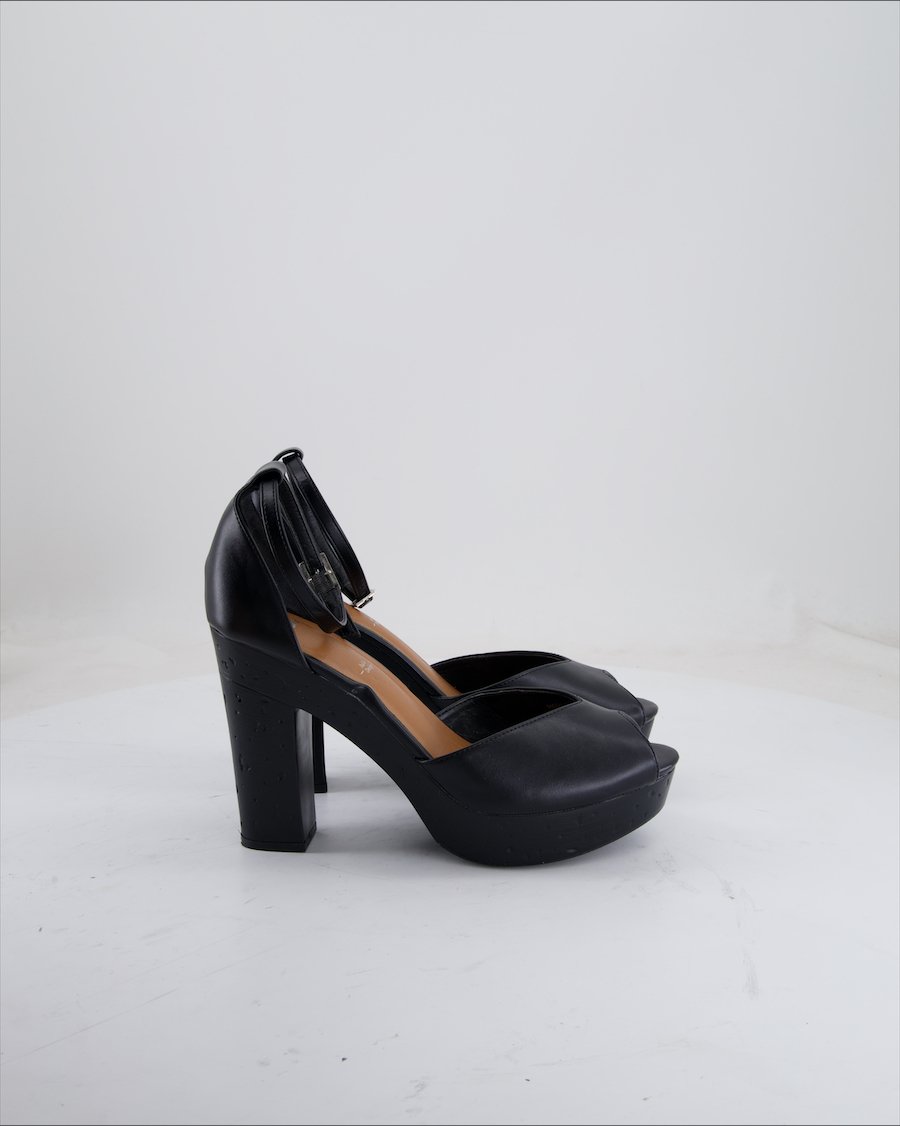 Bata Heels Leather Black Eu 41