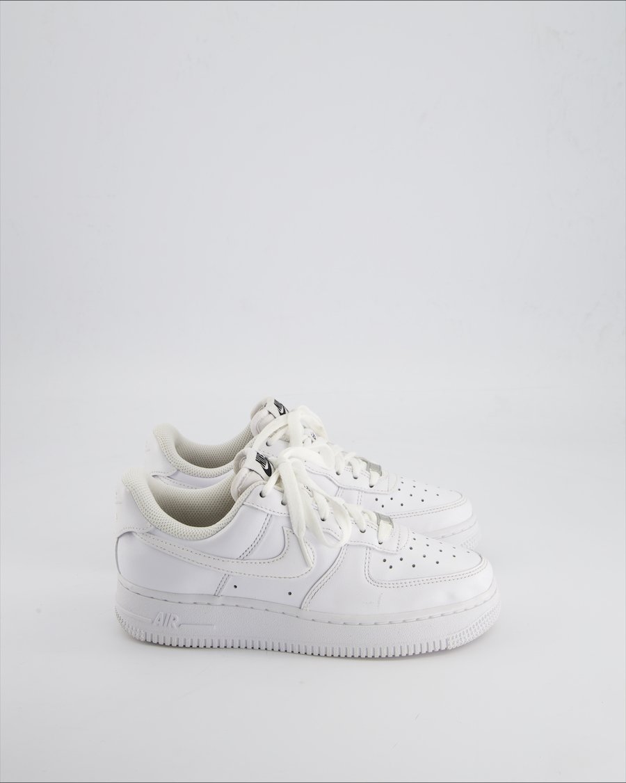 Nike Trainers Leather White 36 EU