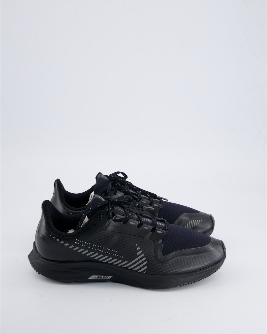Nike Trainers Leather Black 40 EU