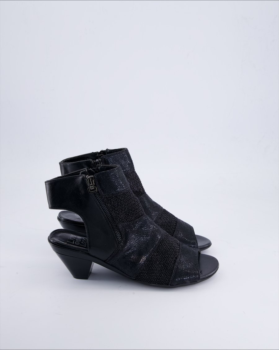 Liva Loop Heels Leather Black 40 EU