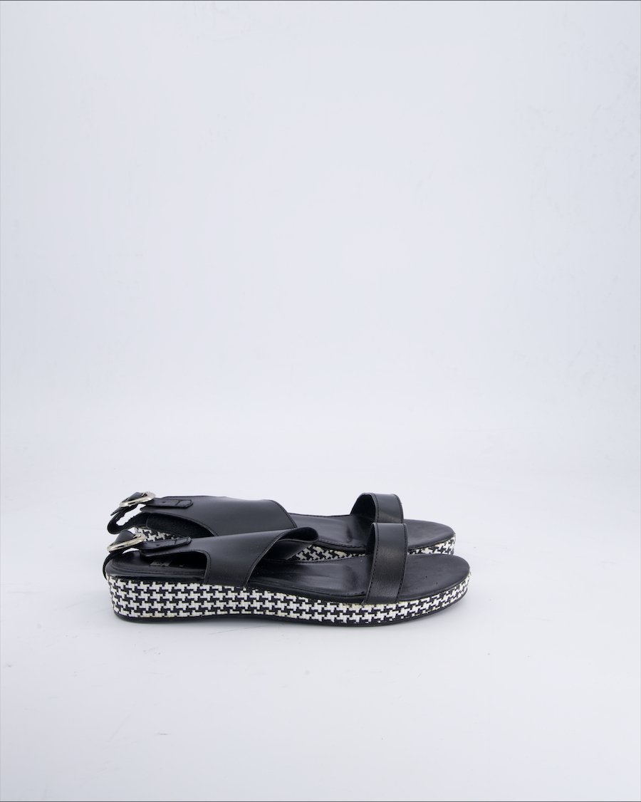 Bata Sandals Leather Black 39 EU